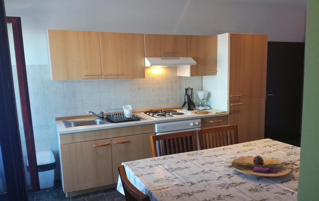 Apartments Tamara Sukošan Eksteriør bilde